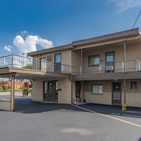 Dubois Manor Motel Exterior photo